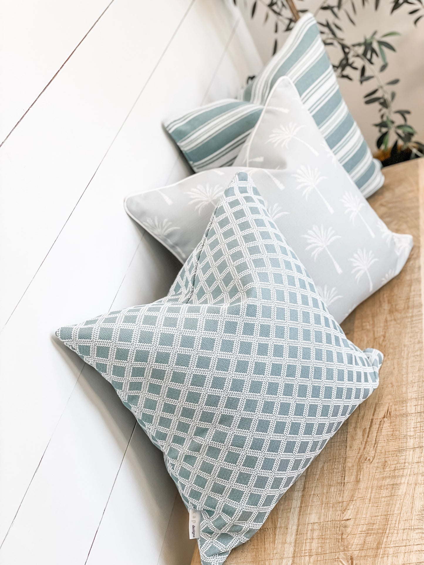 Outdoor Cushion Cover - Ocean Cross Hatch