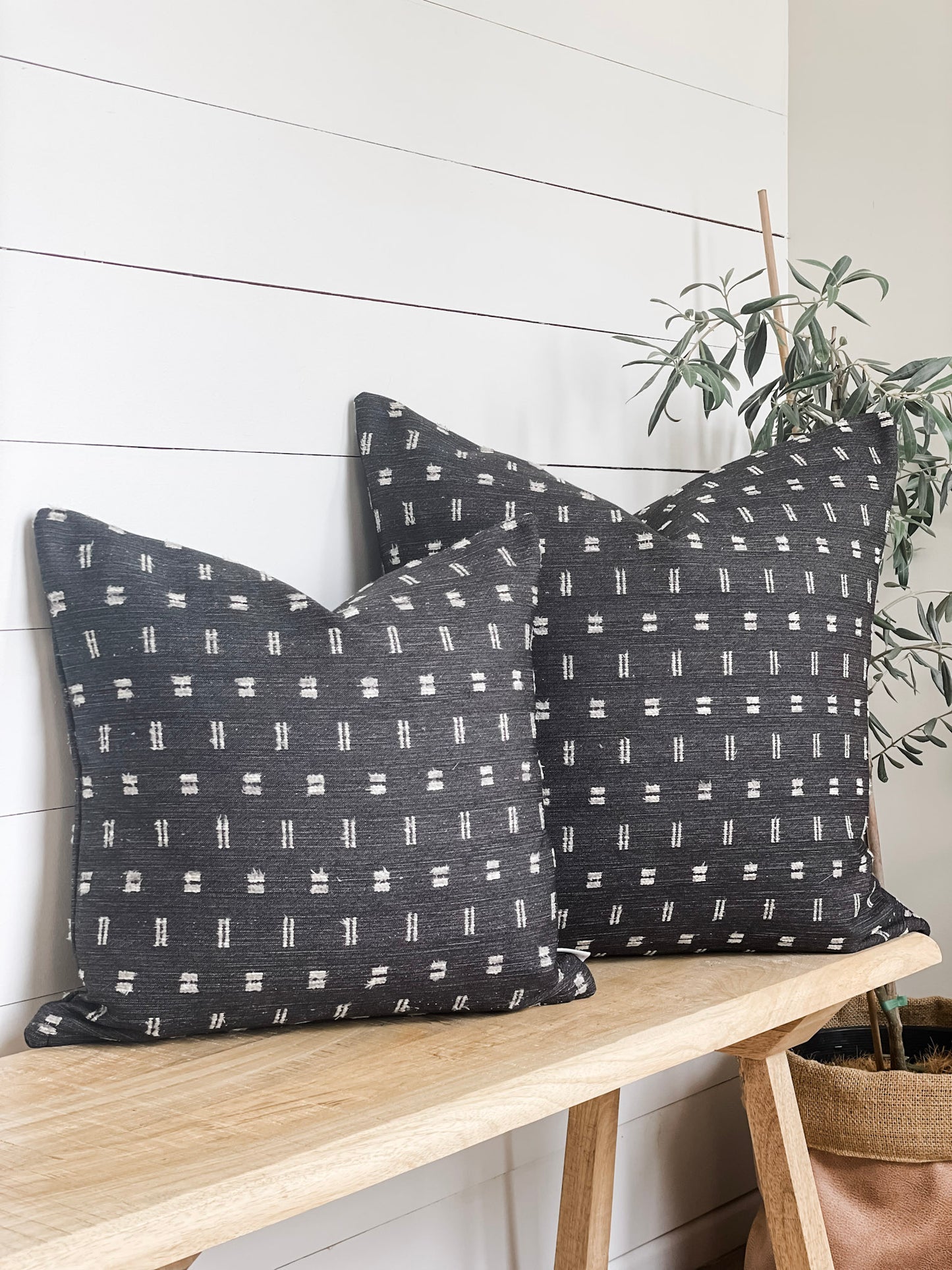 Cushion Cover - Graphite Etch